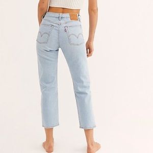 Levi’s Wedgie straight leg jeans